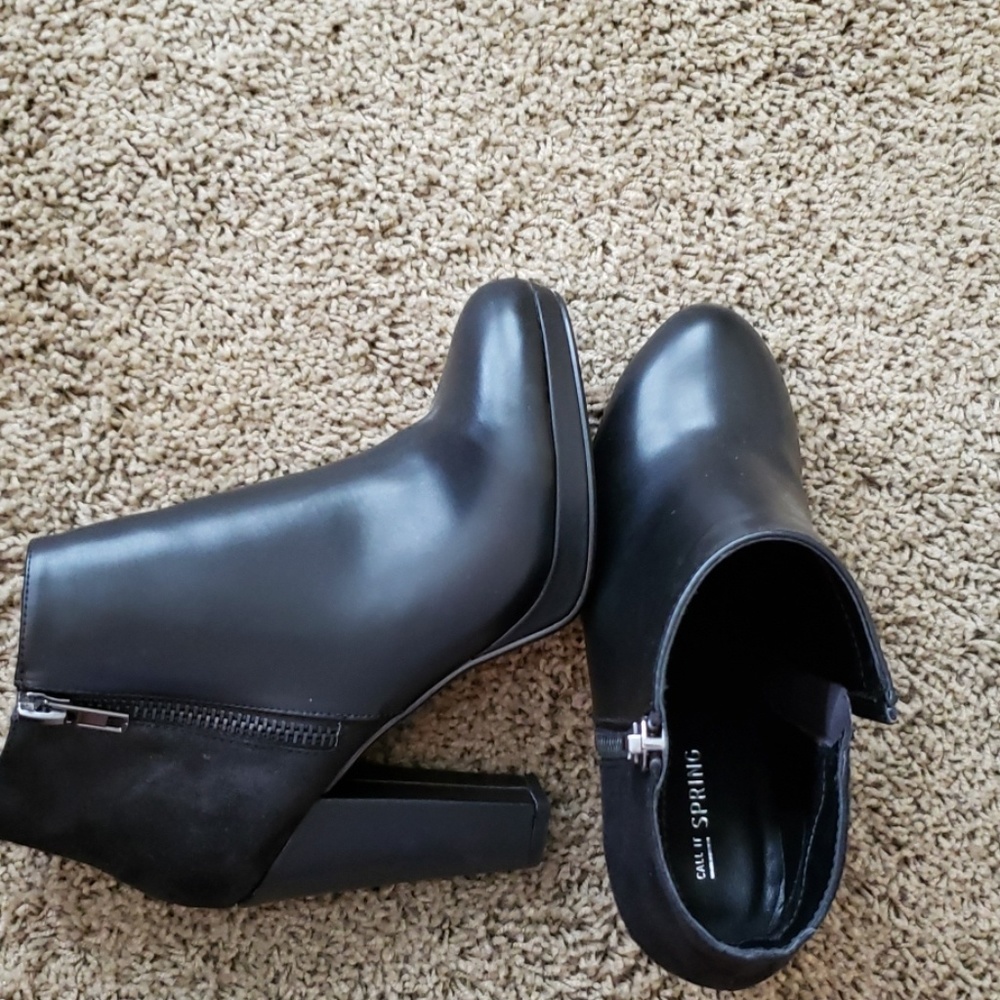 ANKLE BOOTS WITH 31/2 IN HEEL. ONLY WORN ONCE!!